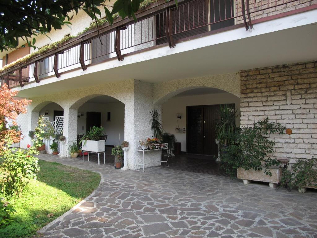 B&B Villa Filotea & Apartment Дезенцано-дель-Гарда Экстерьер фото